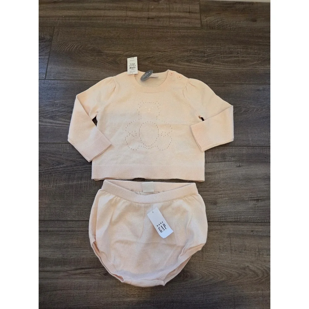 Baby gap outfit 12-18‎ mos